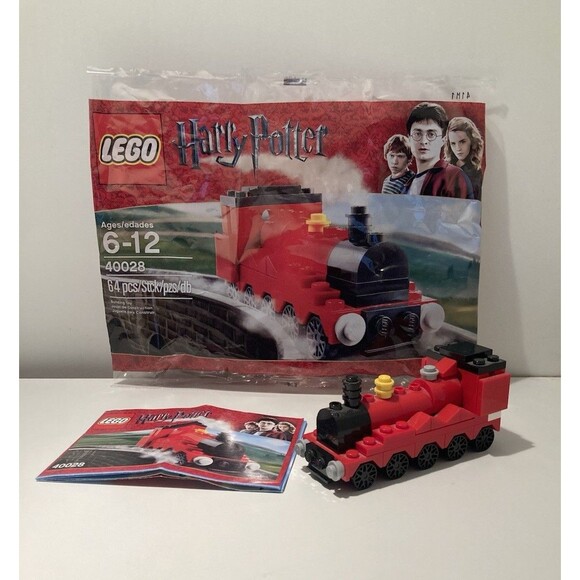 LEGO Harry Potter: Mini Hogwarts Express (40028) Complete With Booklet - Picture 1 of 11